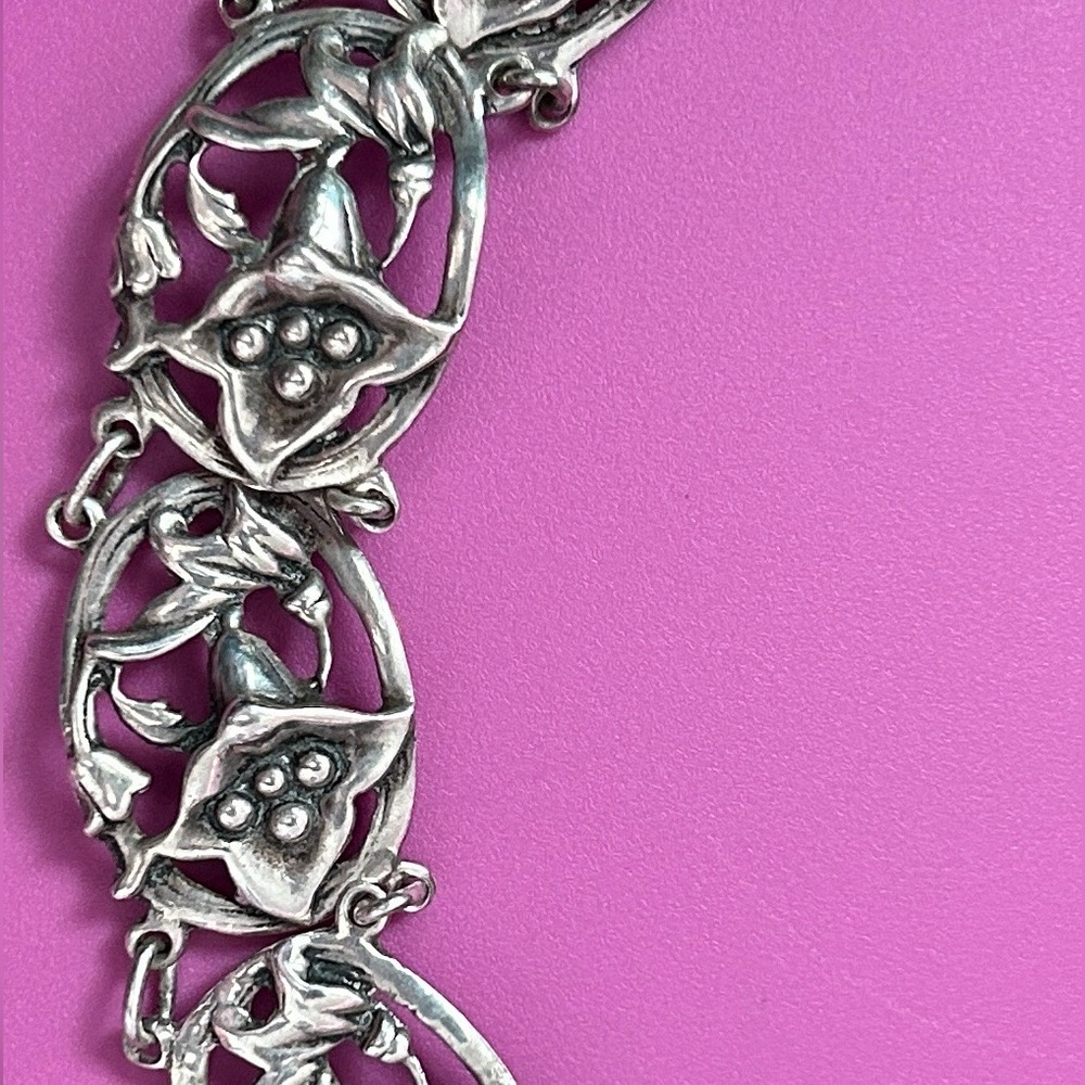 Gorgeous old vintage sterling silver substantial weight lily panel bracelet